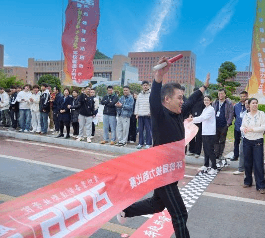 阳光体育润校园 青春奔跑赴热爱——Best365唯一官方网站2026年阳光体育运动正式启动